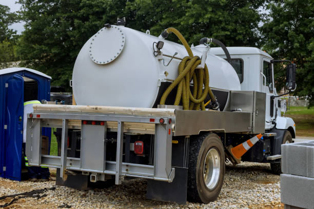 Best Porta potty rental near me  in Bellevue, IA